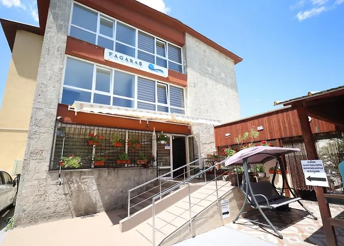 Fagaras Hostel *