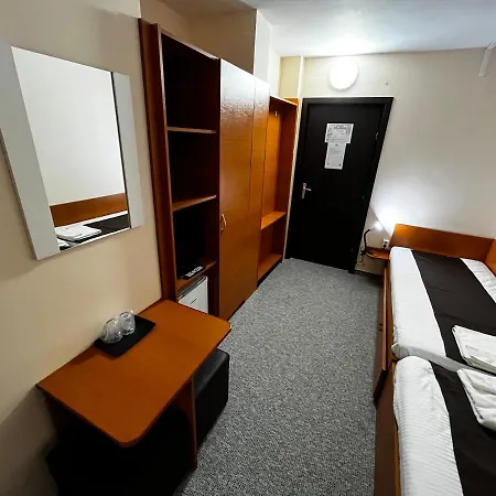 Хостел Fagaras Эфорие Норд